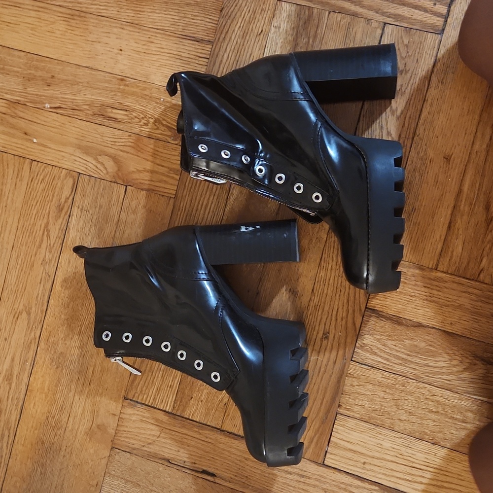Zara Faux Leather Gumsole Ankle Boots – EU 39 / US 8.5 – Chunky Platform